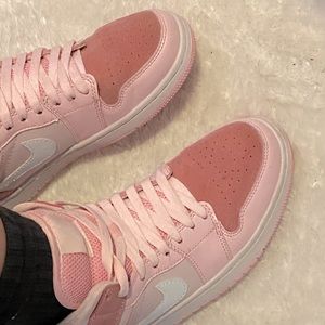 Digital pink jordan 1s